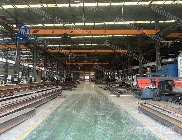 Komatsu PC 55 MR حفارات صغيرة أقل من 7 طن (حفارات صغيرة)