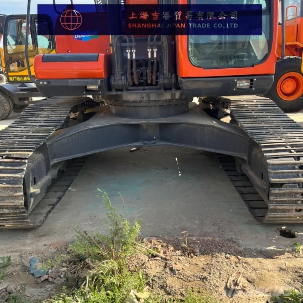 Doosan DX 300 حفارات زحافة