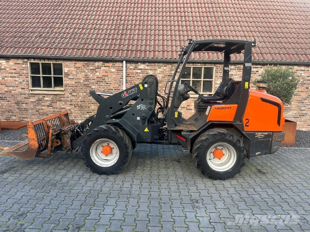 GiANT V 6004 T لوادر صغيرة