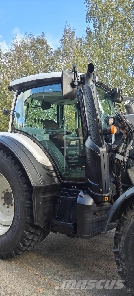 Valtra N 154 A الجرارات
