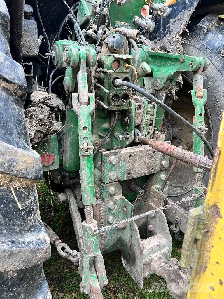 John Deere 7800 الجرارات