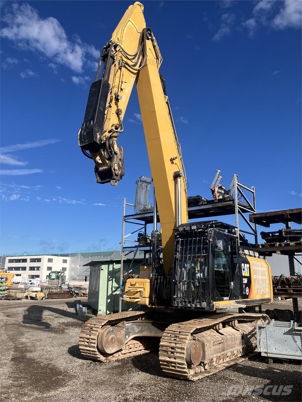 CAT 336 F L N حفارات زحافة