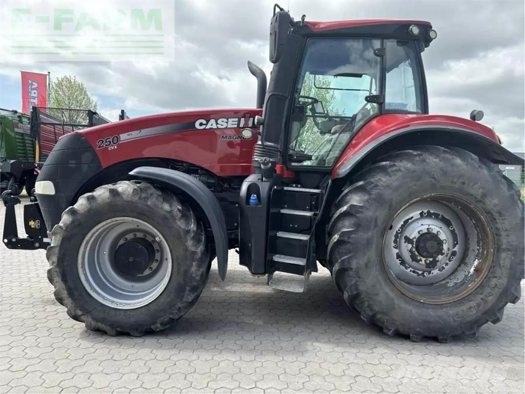 Case IH cvx 310 الجرارات