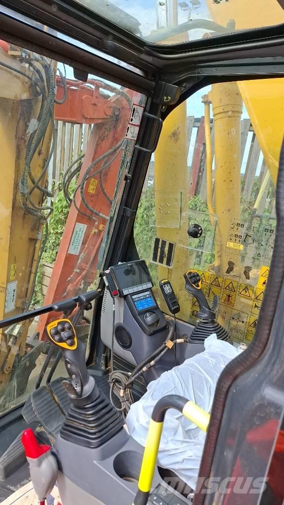 Komatsu PC 360 LC-11 حفارات طويلة الذراع
