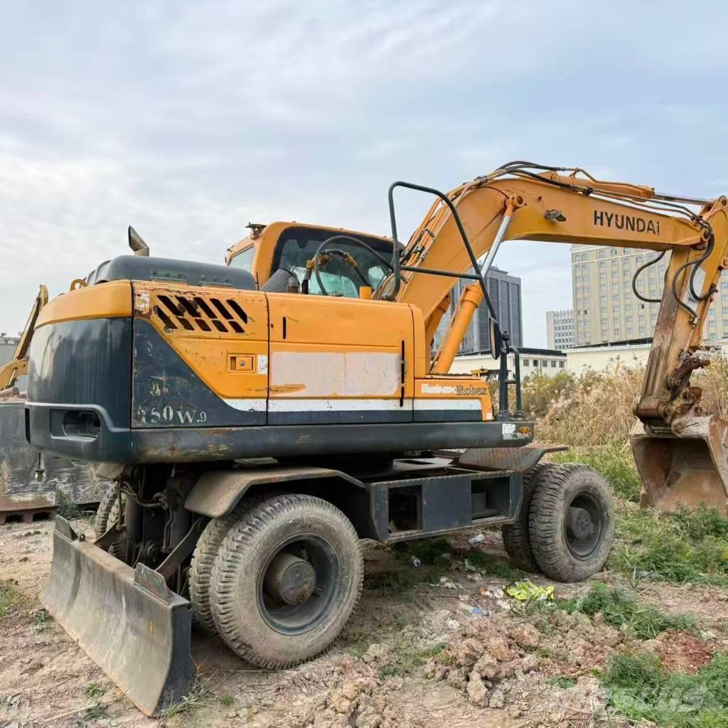 Hyundai Robex 150W-9 حفارات بعجل