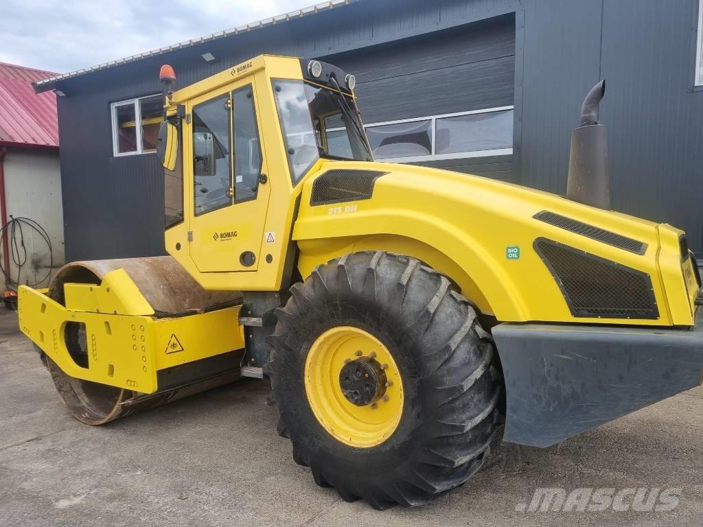 Bomag 213HD مداحل ذات إطارات هوائية