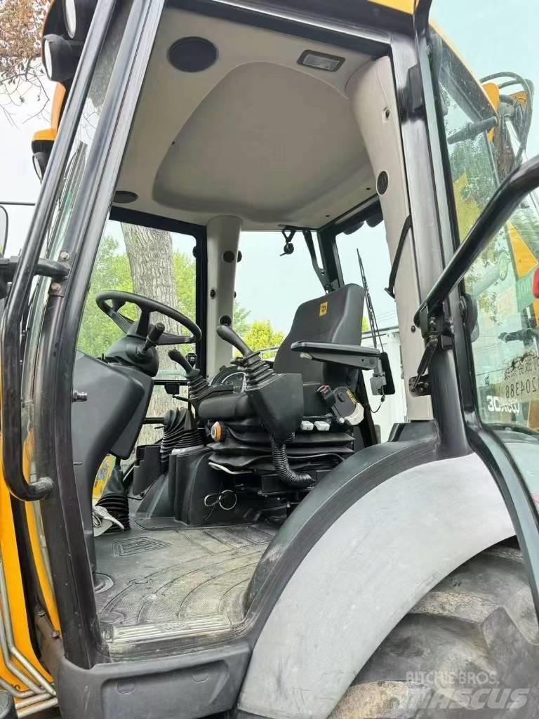 JCB 3 CX ECO لوادر ذات جرافات عكسية