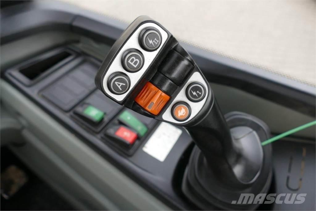 Wacker WL44 لوادر بعجل