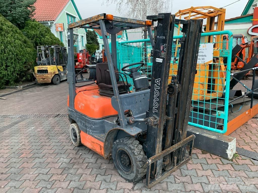 Toyota 6 FGF 15 شاحنات LPG