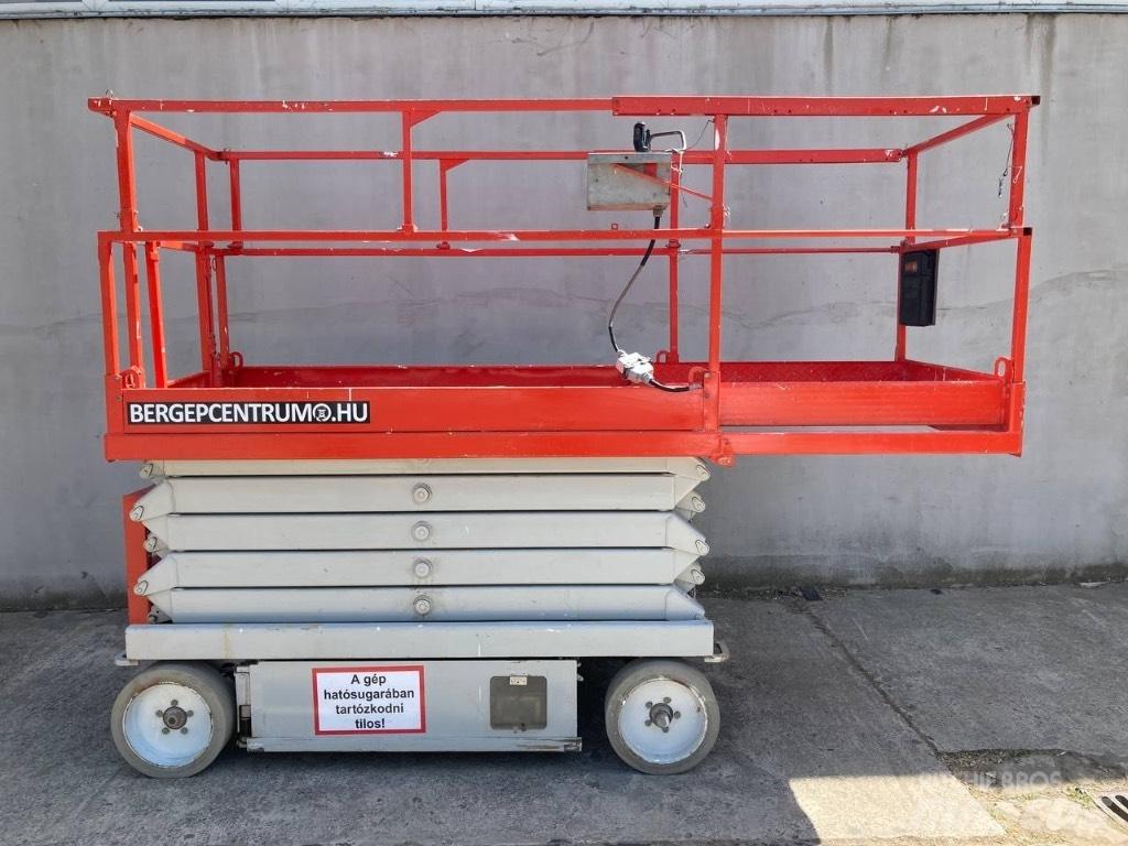 SkyJack SJ III 4632 رافعات مقصية الشكل