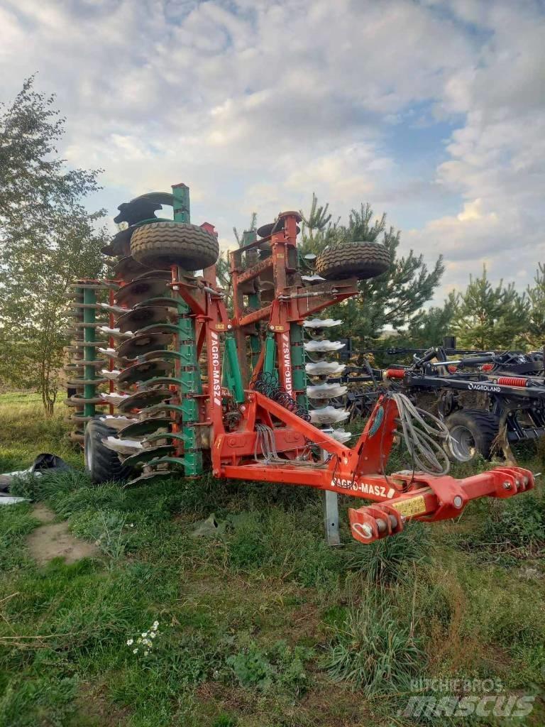 Agro-Masz BTC-50 زحافات ساحقة