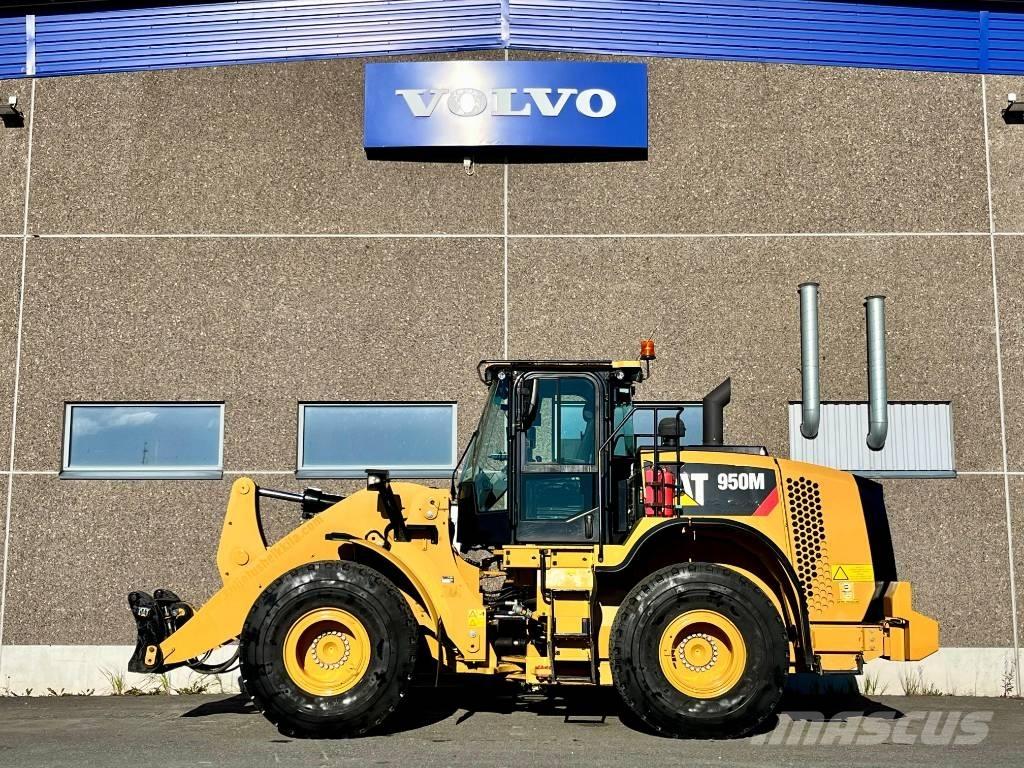 CAT 950 M لوادر بعجل