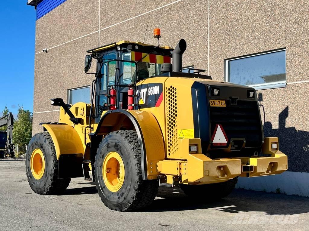 CAT 950 M لوادر بعجل