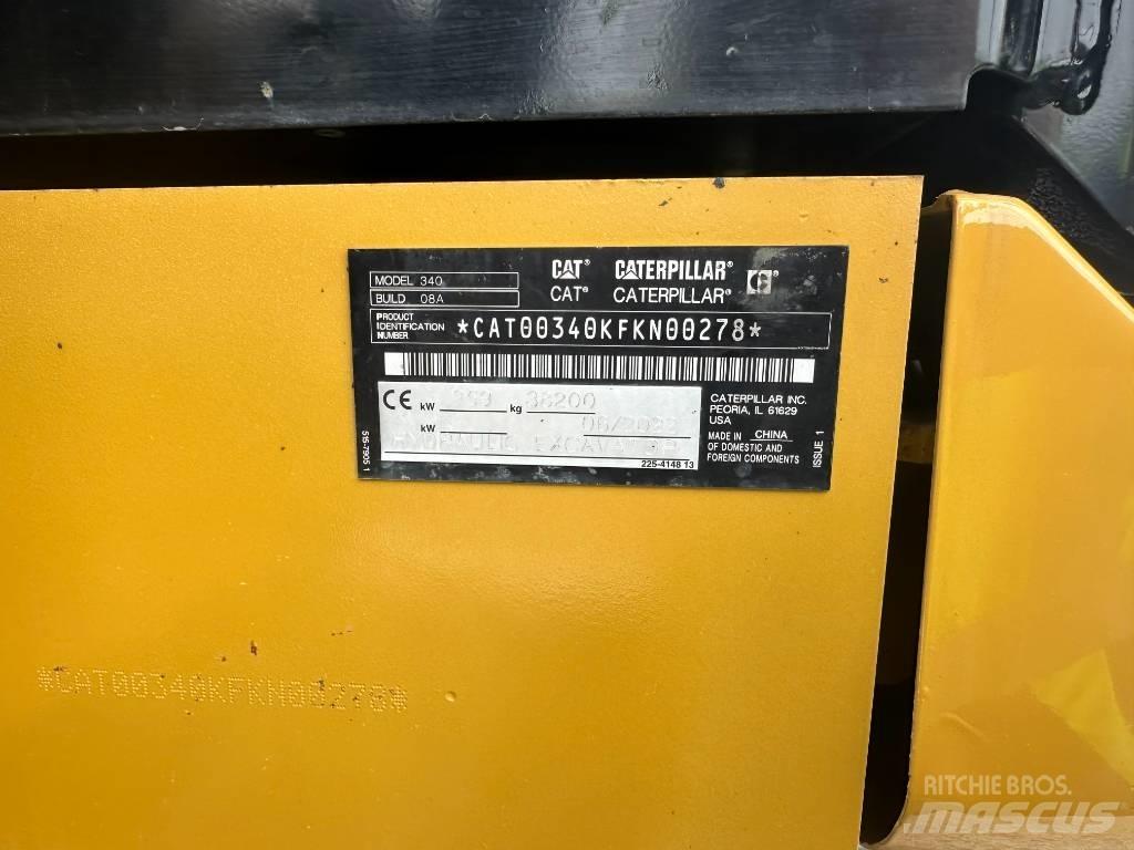 CAT 340 حفارات زحافة