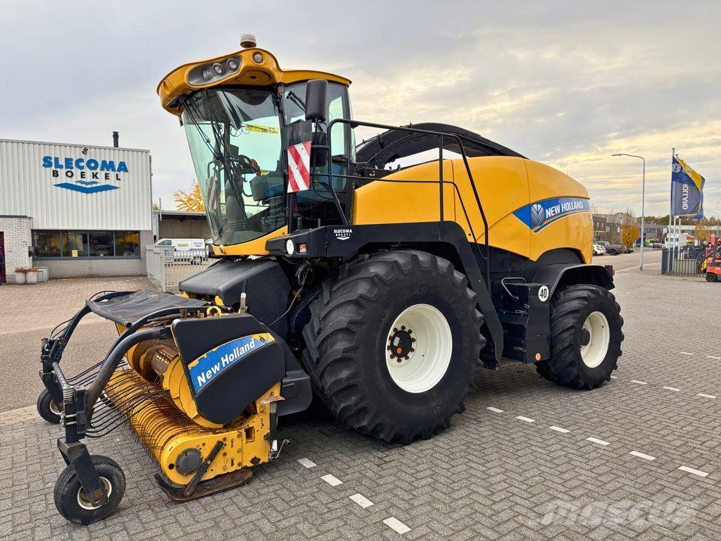 New Holland FR9050 علافات ذاتية الدفع