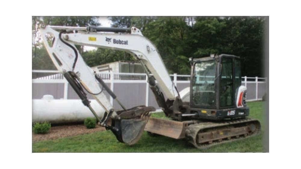 Bobcat E 85 حفارات زحافة