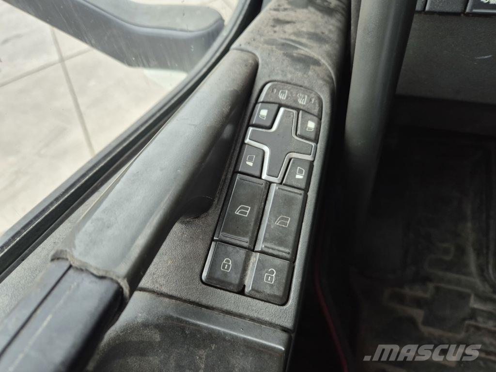 Volvo FH وحدات الجر