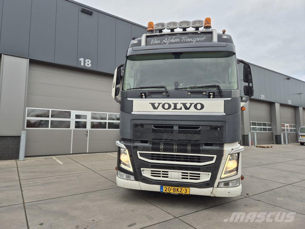 Volvo FH وحدات الجر