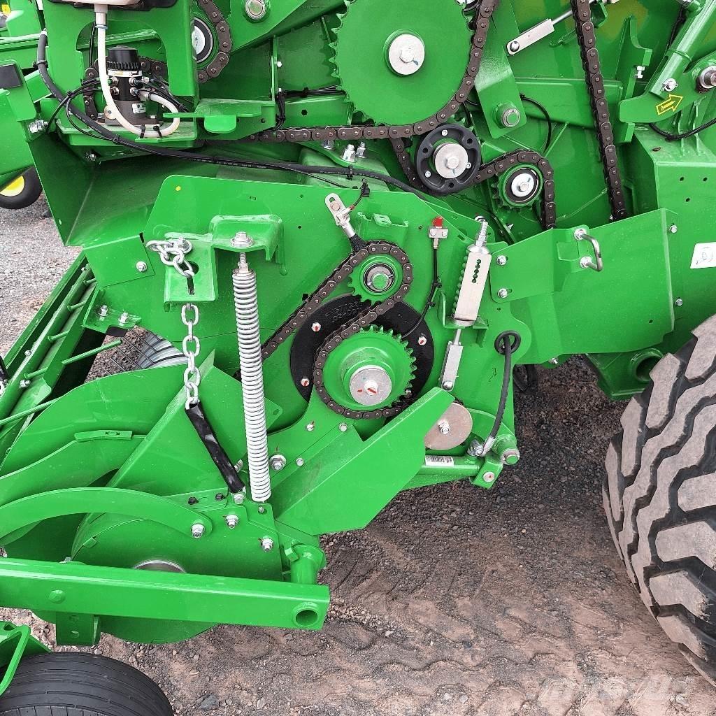 John Deere V461M محزمات مستديرة