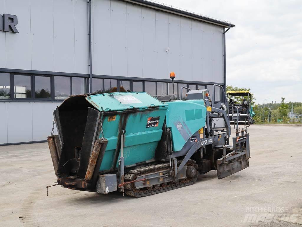 Vögele Super 800 معدات السفلتة