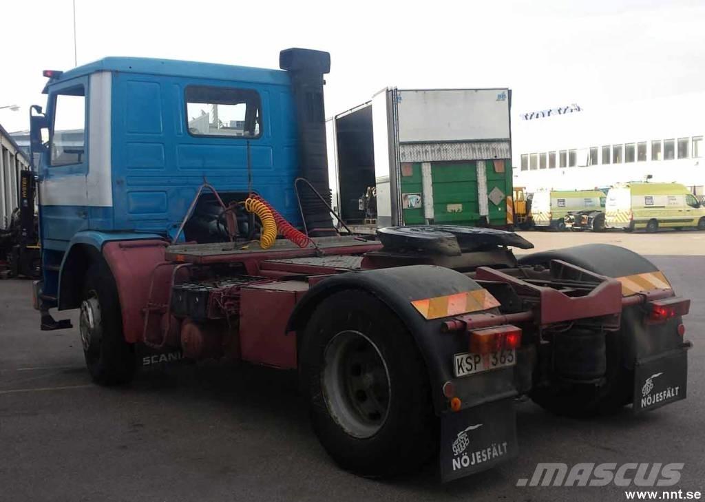 Scania P 82 M وحدات الجر