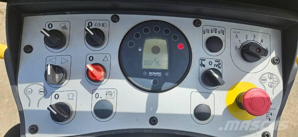 Bomag BW 100 ACM-5 مداحل مزدوجة