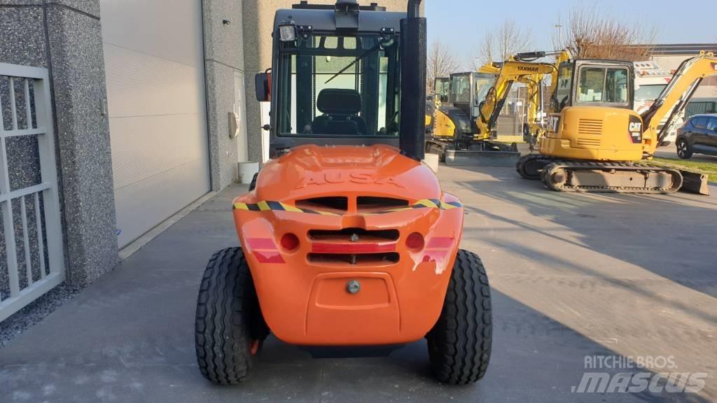 Ausa C 250 H X4 شاحنات الديزل