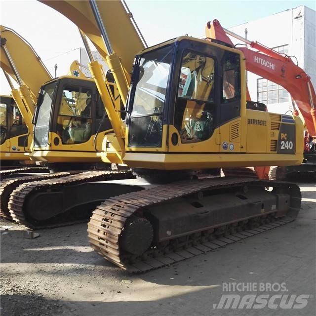 Komatsu PC 240 حفارات زحافة
