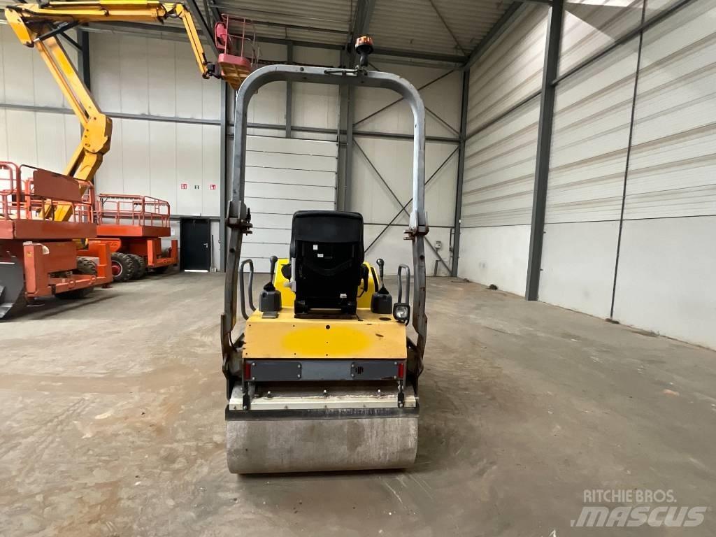 Atlas Copco CC 1200 مداحل ثنائية الاسطوانة