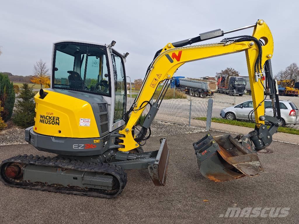 Wacker Neuson EZ 36 حفارات زحافة