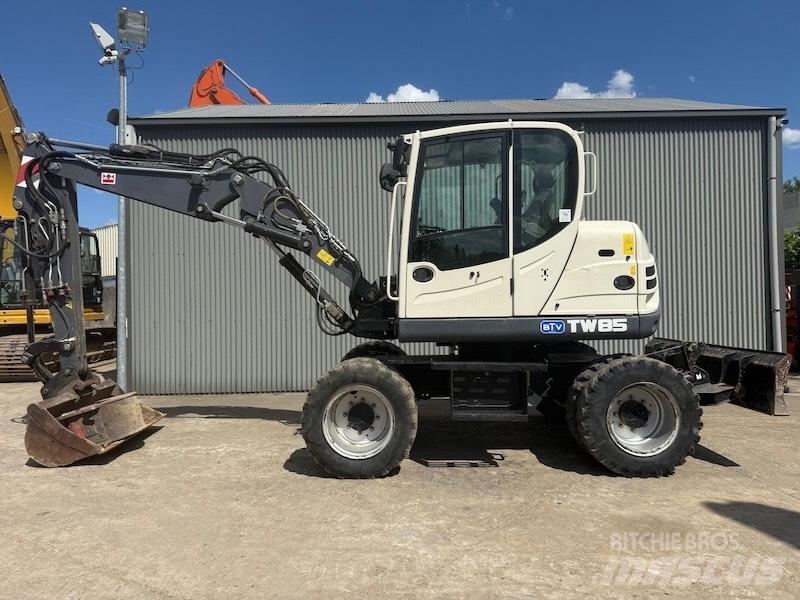 Terex TW 85 حفارات بعجل