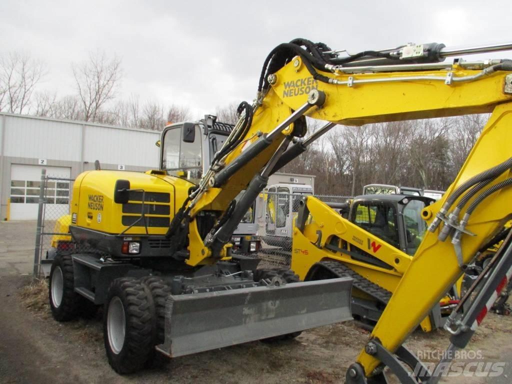 Wacker Neuson EW 100 حفارات بعجل