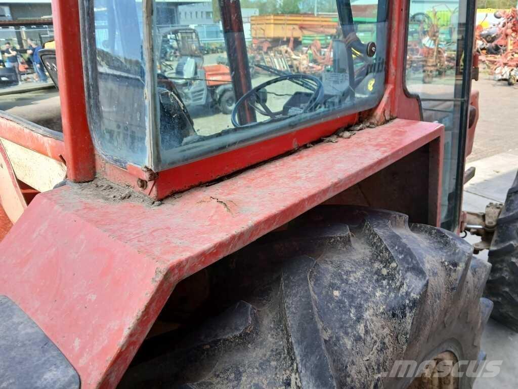 Renault 781-4 الجرارات