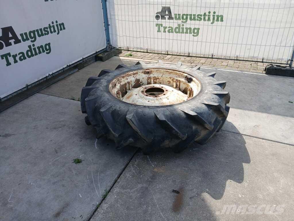 Renault 781-4 الجرارات