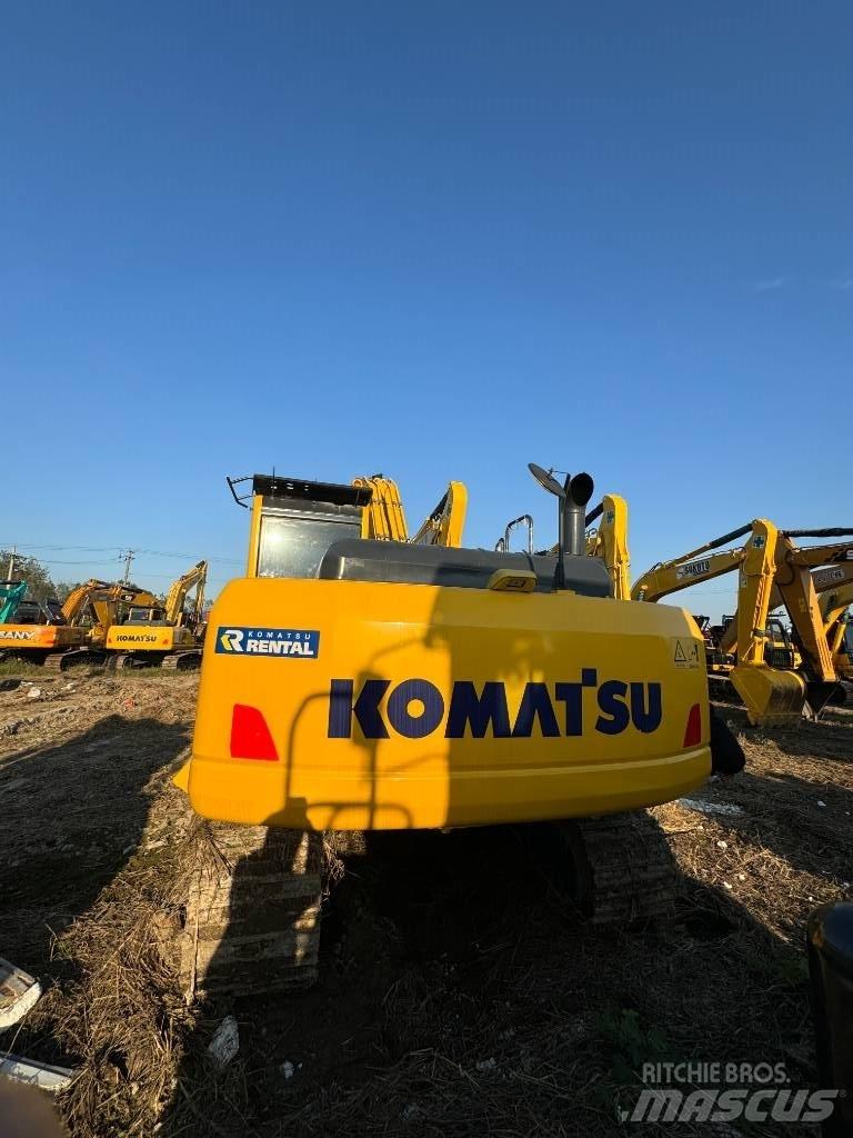 Komatsu PC 210 حفارات زحافة