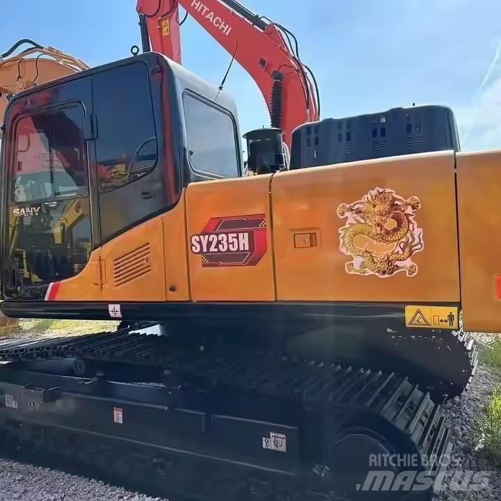 Sany SY 235 H حفارات زحافة