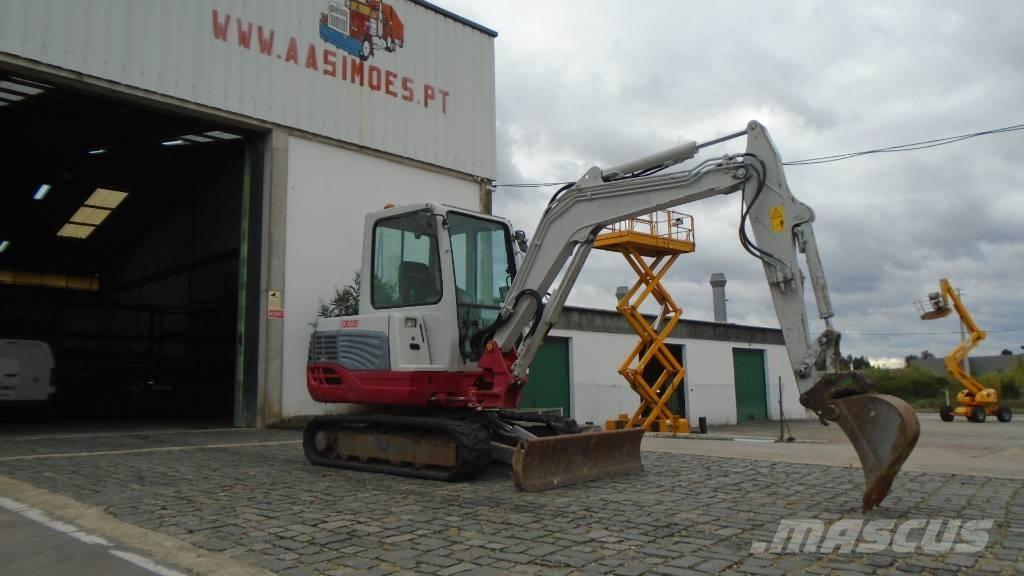 Takeuchi TB 235 حفارات صغيرة أقل من 7 طن (حفارات صغيرة)