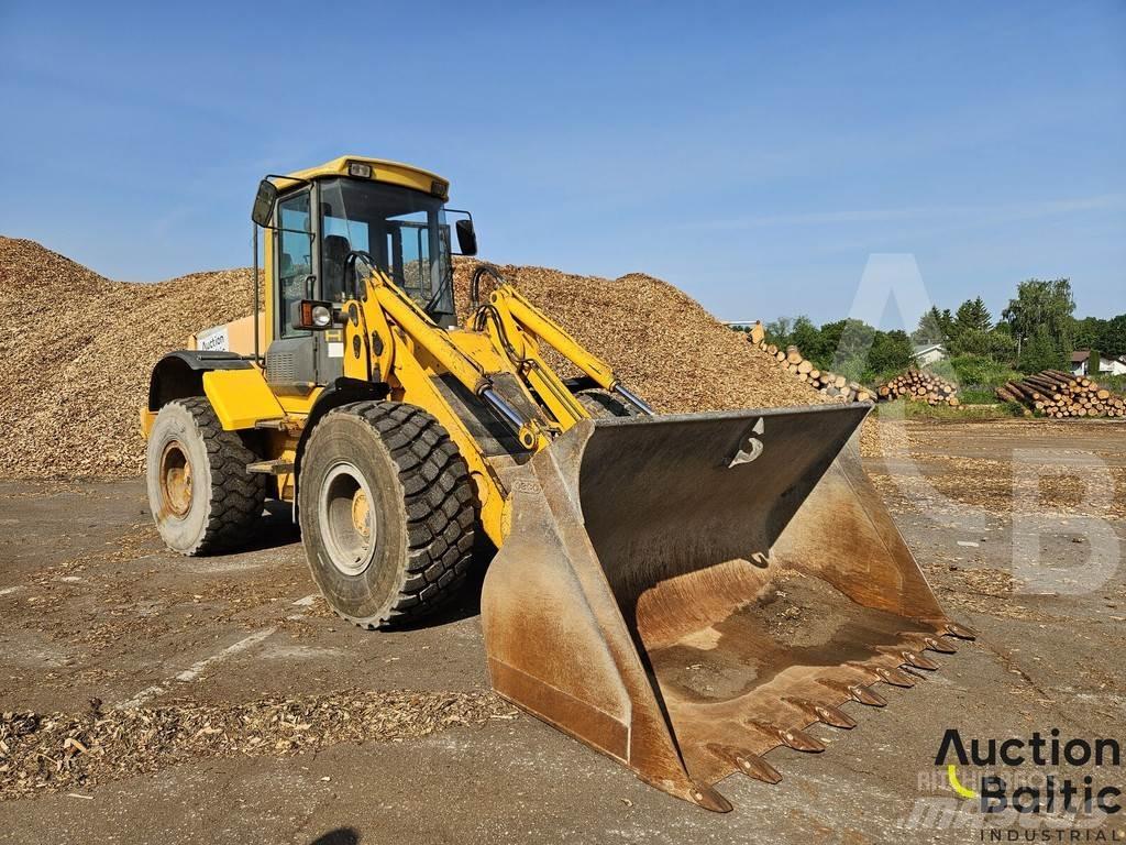JCB 426 HT لوادر بعجل