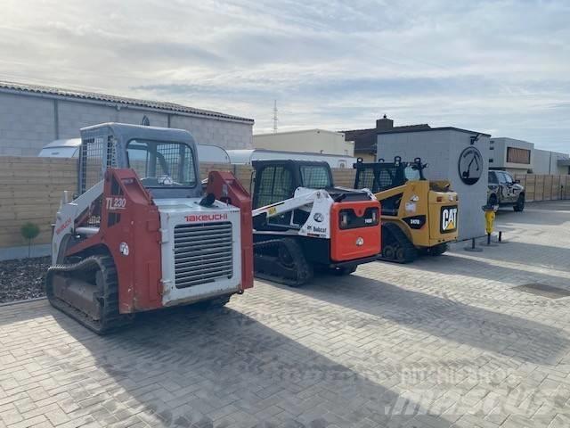 CAT 247 B 3 لوادر انزلاقية التوجيه