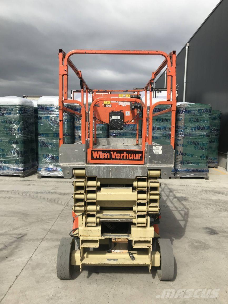 JLG 3246ES (1240) رافعات مقصية الشكل