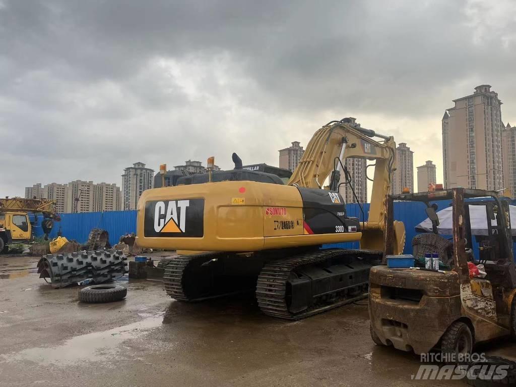 CAT 330 D حفارات زحافة