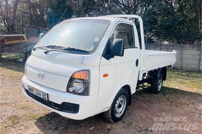 Hyundai H-100 شاحنات أخرى