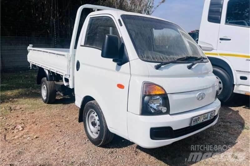 Hyundai H-100 شاحنات أخرى