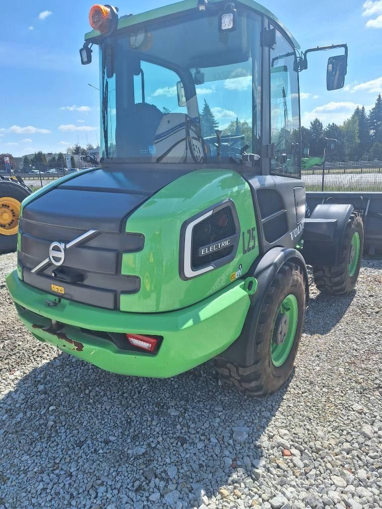 Volvo JL25H ELECTRIC لوادر بعجل