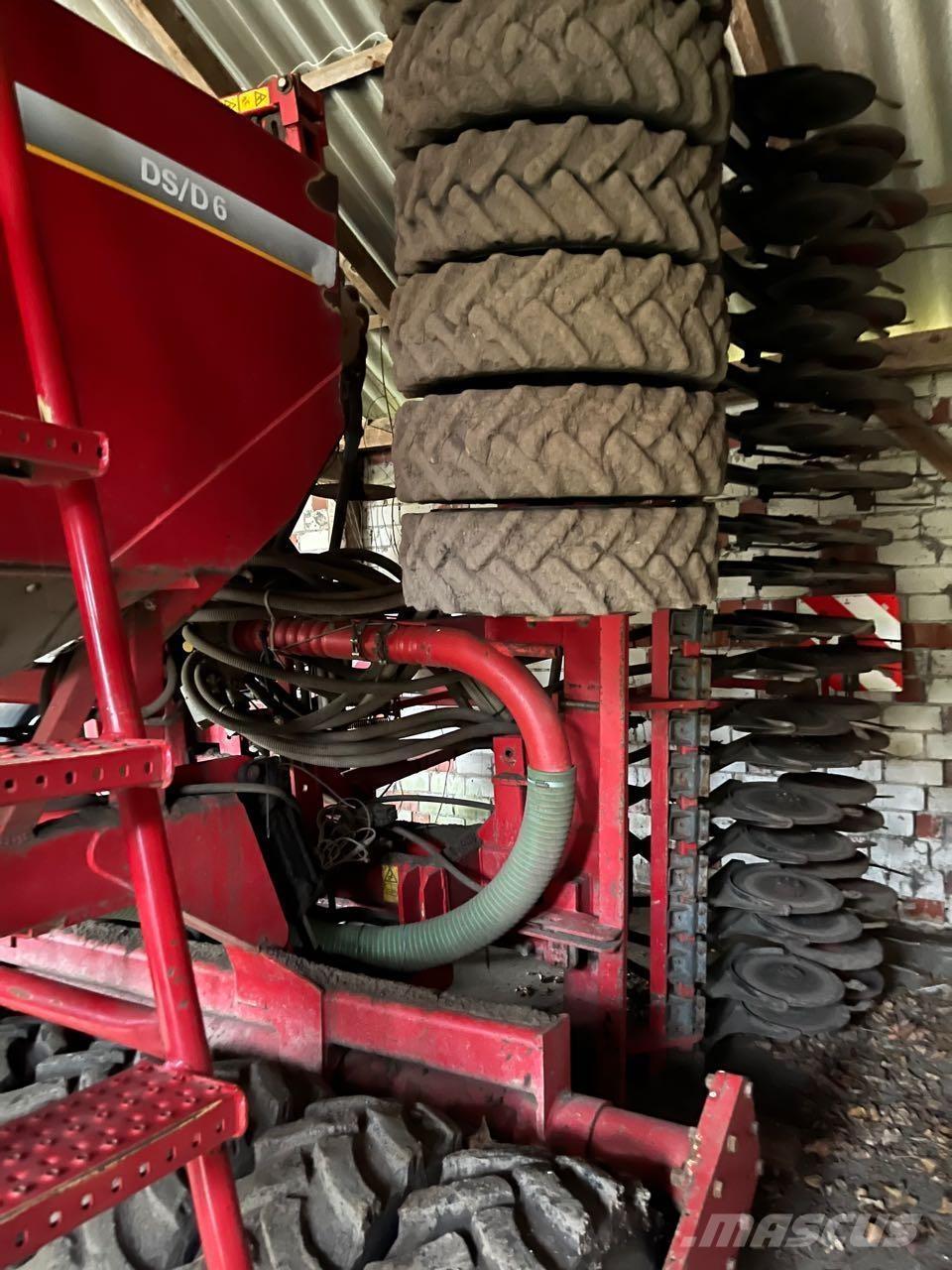 Horsch SW-3300 مثاقيب مدمجة