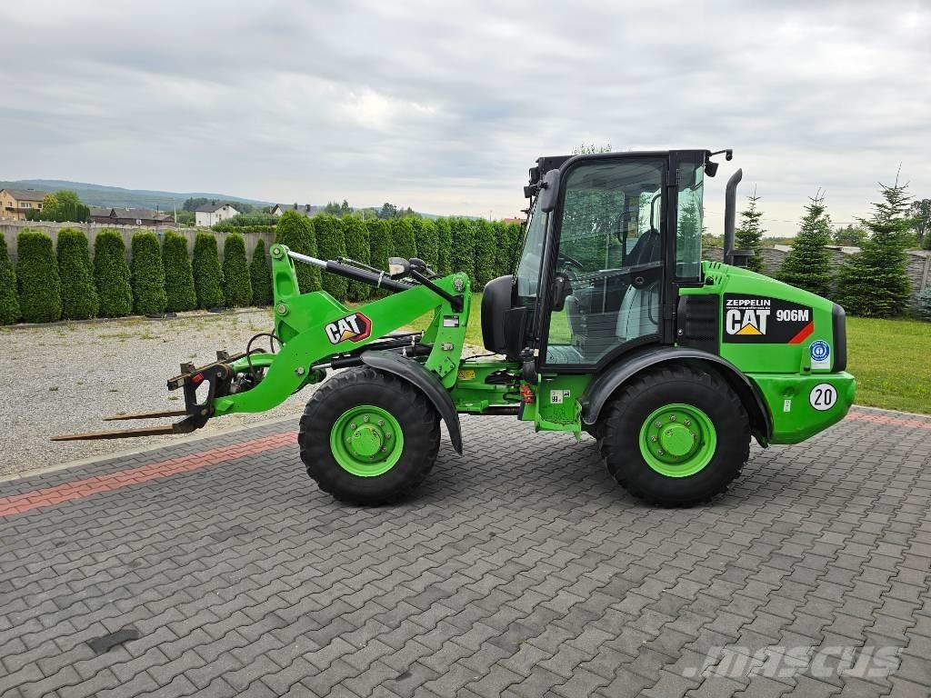 CAT 906 M لوادر بعجل