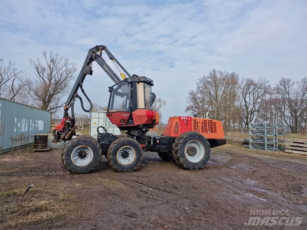Valmet 911.3 حصادات