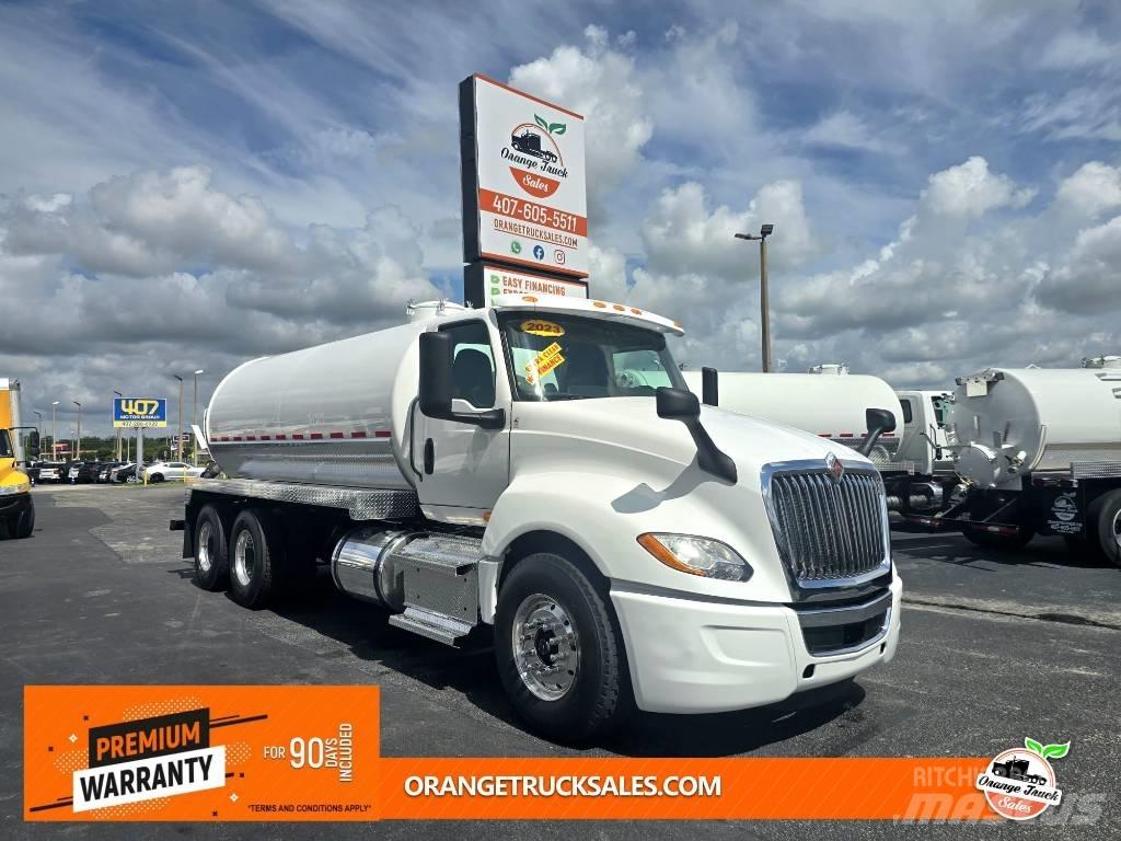International LT 625 شاحنات ذات صهاريج