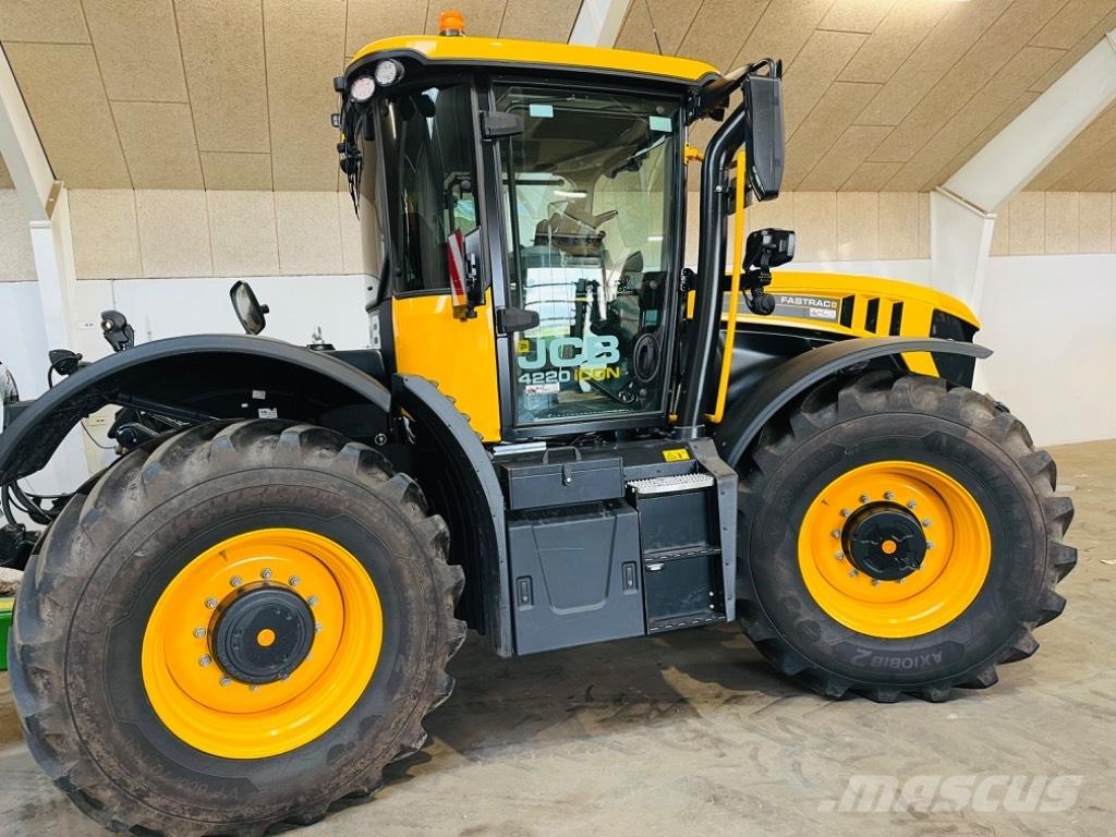 JCB 4220 I Con الجرارات