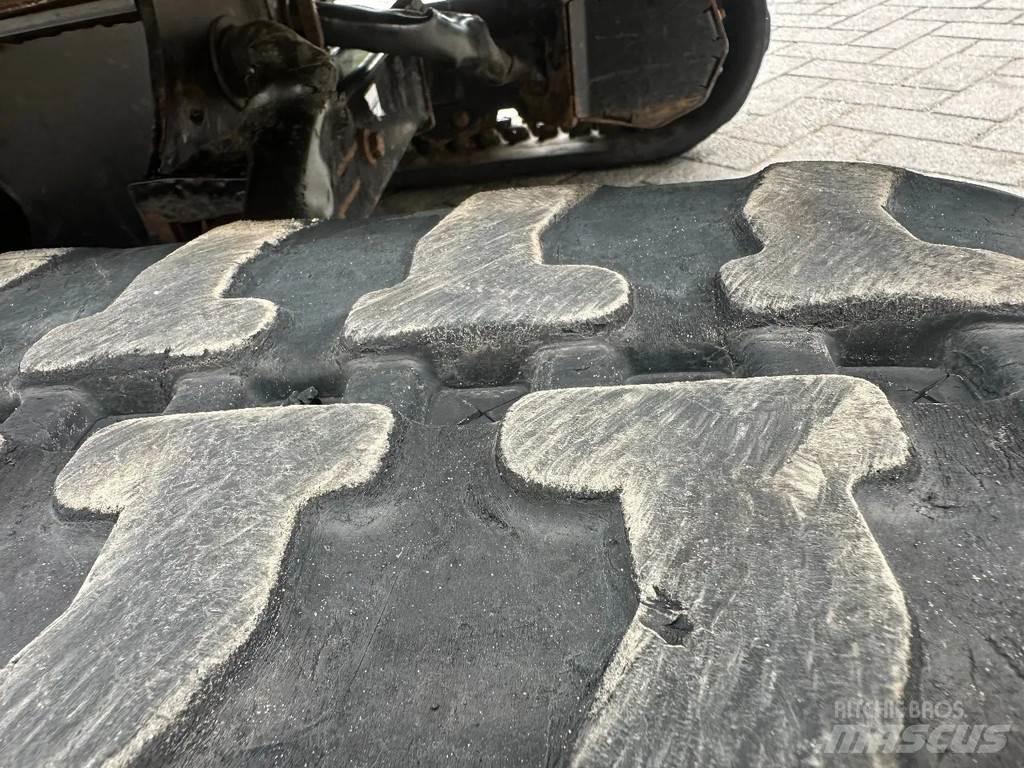 JCB 19 c1 حفارات صغيرة أقل من 7 طن (حفارات صغيرة)